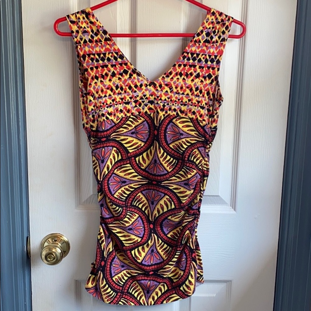 Bisou Bisou Form-Fitting Tank Top - Picture 3 of 4